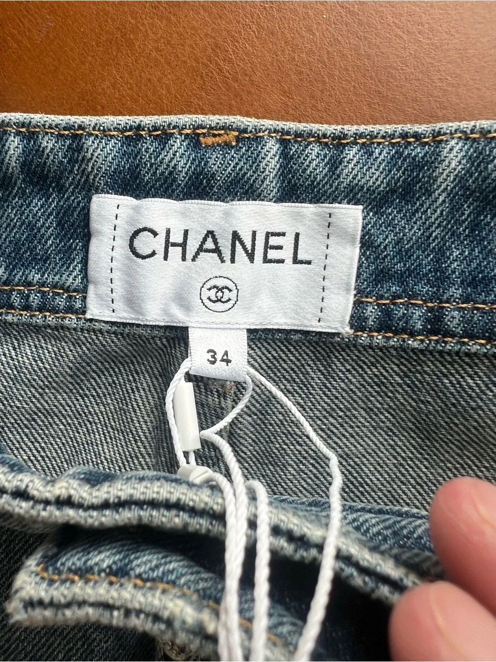 Chanel 26B denim cargo light wash jeans size 34